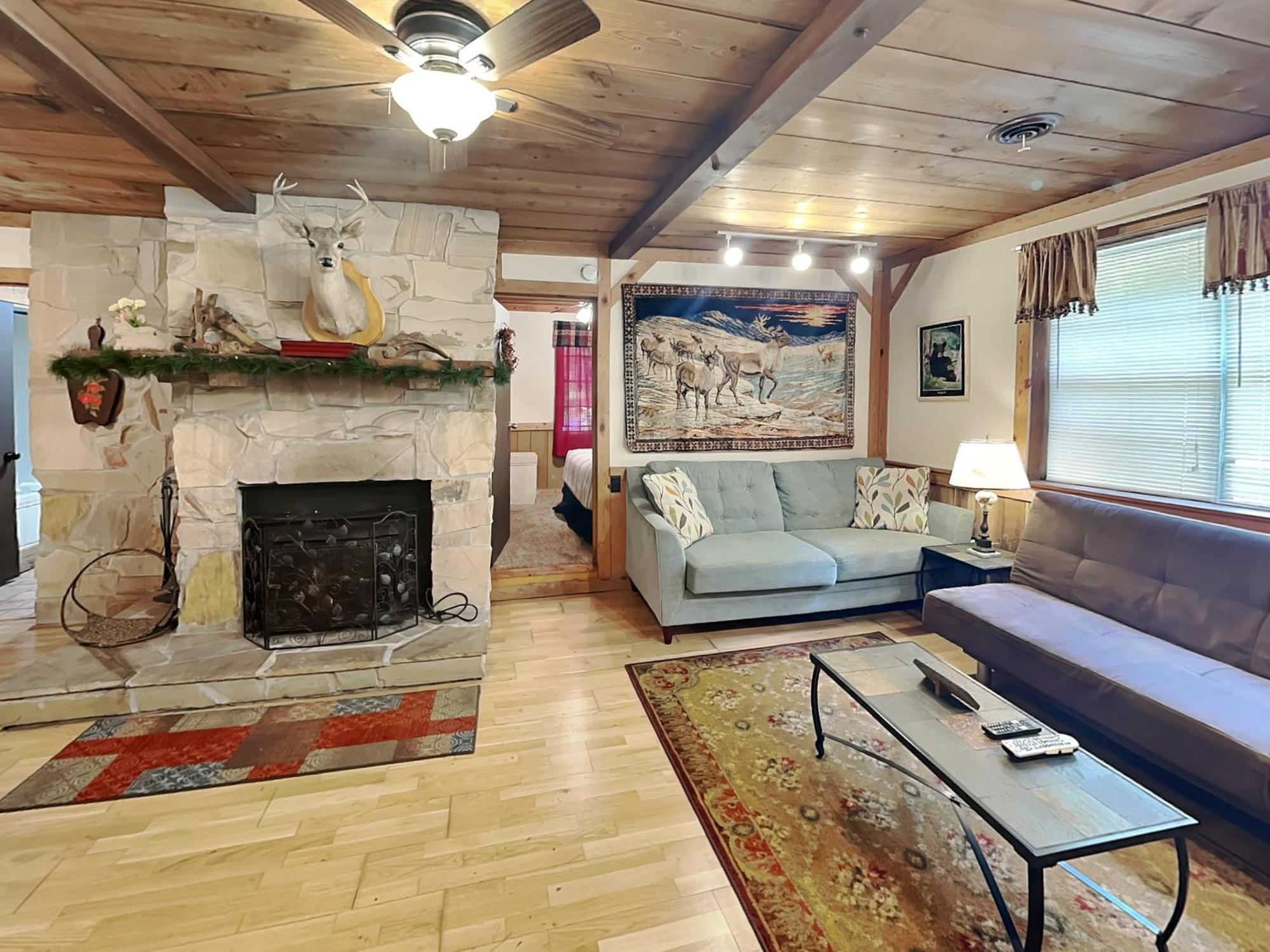 Stone Creek Cottage Пиджен-Фордж Экстерьер фото